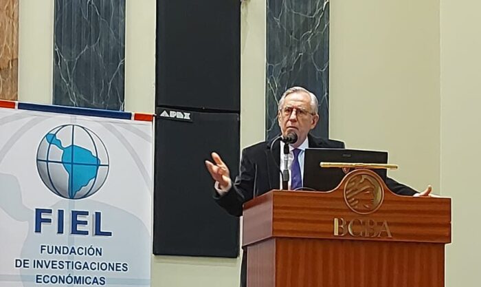 Proyecciones Económicas para Operaciones Logísticas 2023