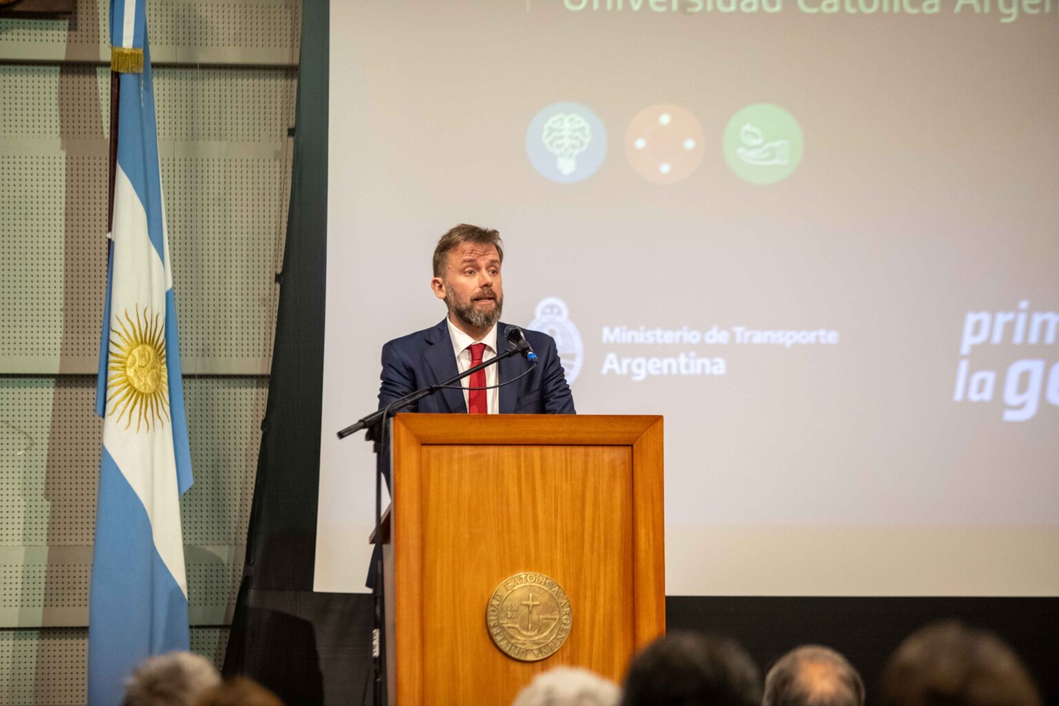 Concluyó el primer Simposio Internacional de seguridad en el transporte