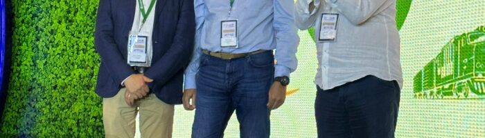 Pere Navarro recibe la medalla de mérito de FITAC en Colombia