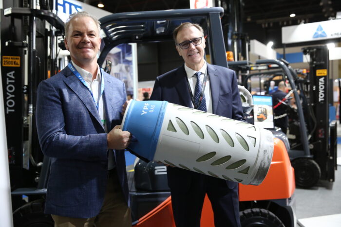 YPF GAS y Toyota Material Handling renuevan su alianza por una movilidad sustentable