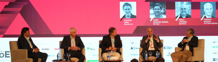 Empresarios del agro dialogaron sobre el manejo eficiente de los recursos