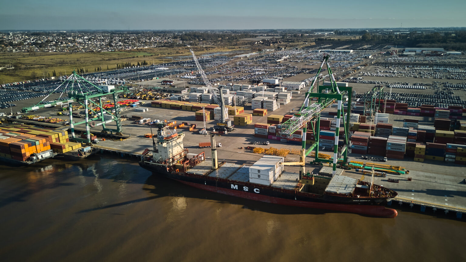 Nueva ruta marítima conecta Terminal Zárate con Brasil y amplía opciones logísticas