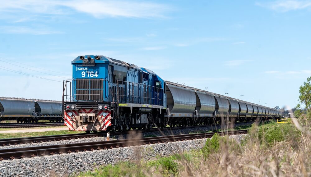 Comienza el proceso para concesionar la red ferroviaria de carga estatal