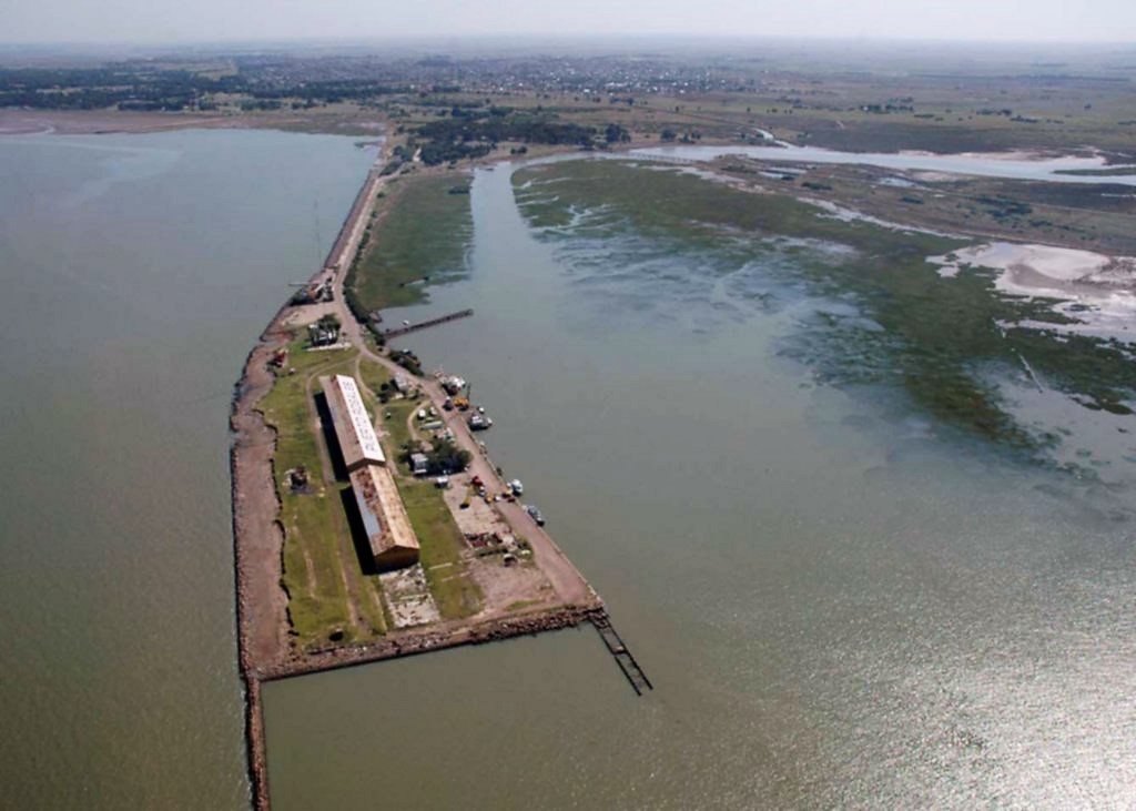 Puerto Rosales entra en la recta final de una ampliación clave