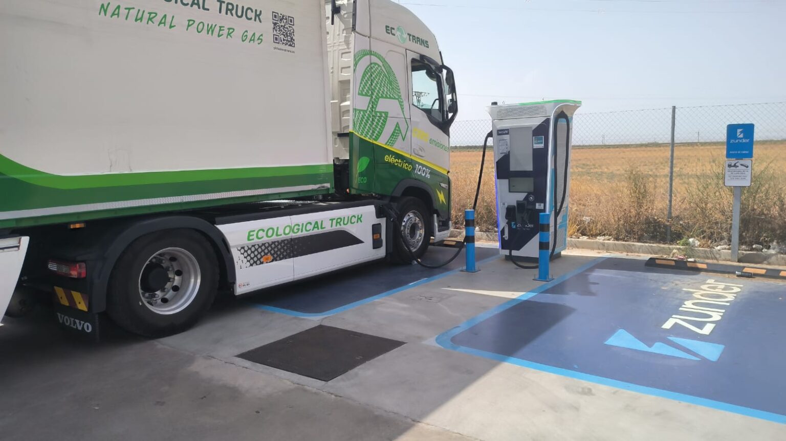 El desafío de la electromovilidad: cómo ampliar la red de carga fuera de los domicilios