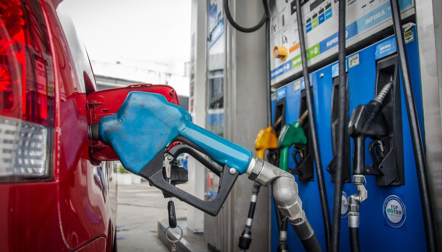 Combustibles: YPF sube 1% los precios y las ventas vuelven a caer en agosto