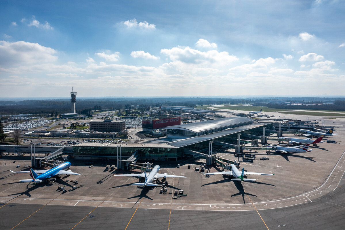 El Gobierno extendió hasta 2049 la concesión de Aeropuertos Argentina